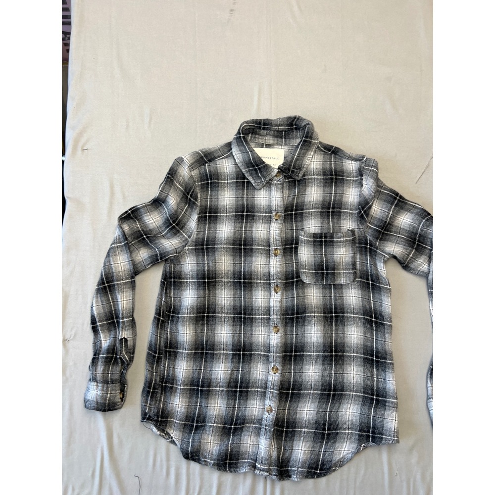 Aeropostale Boyfriend Fit Flannel Shirt Small Black Grey Plaid Button Down